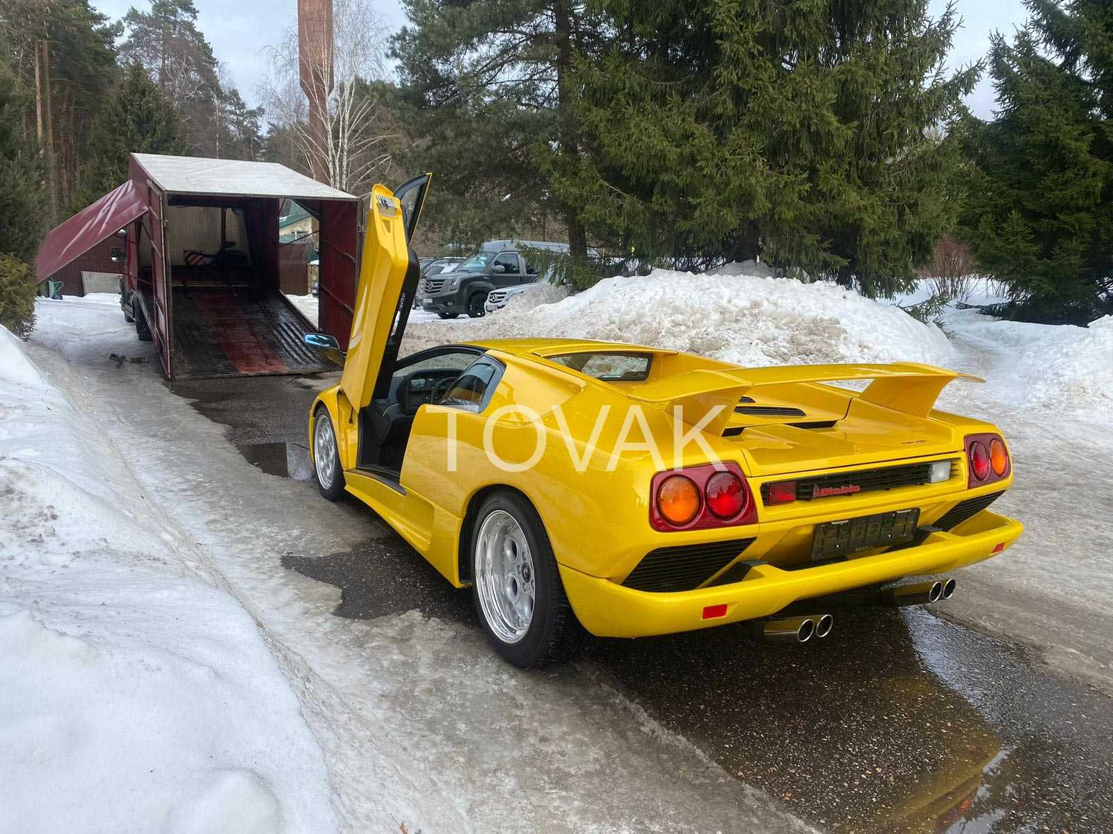 Крытый эвакуатор