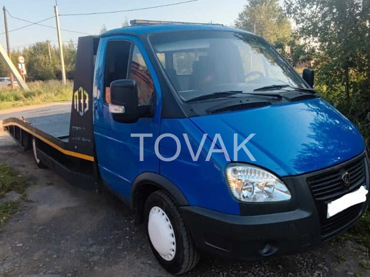 Эвакуатор на Закалужской улице в Тюмени